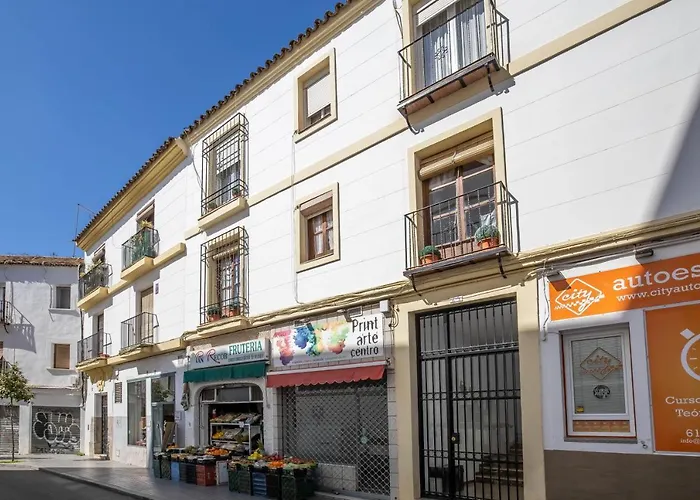 Moderno y céntrico apartamento en Tesoro 6